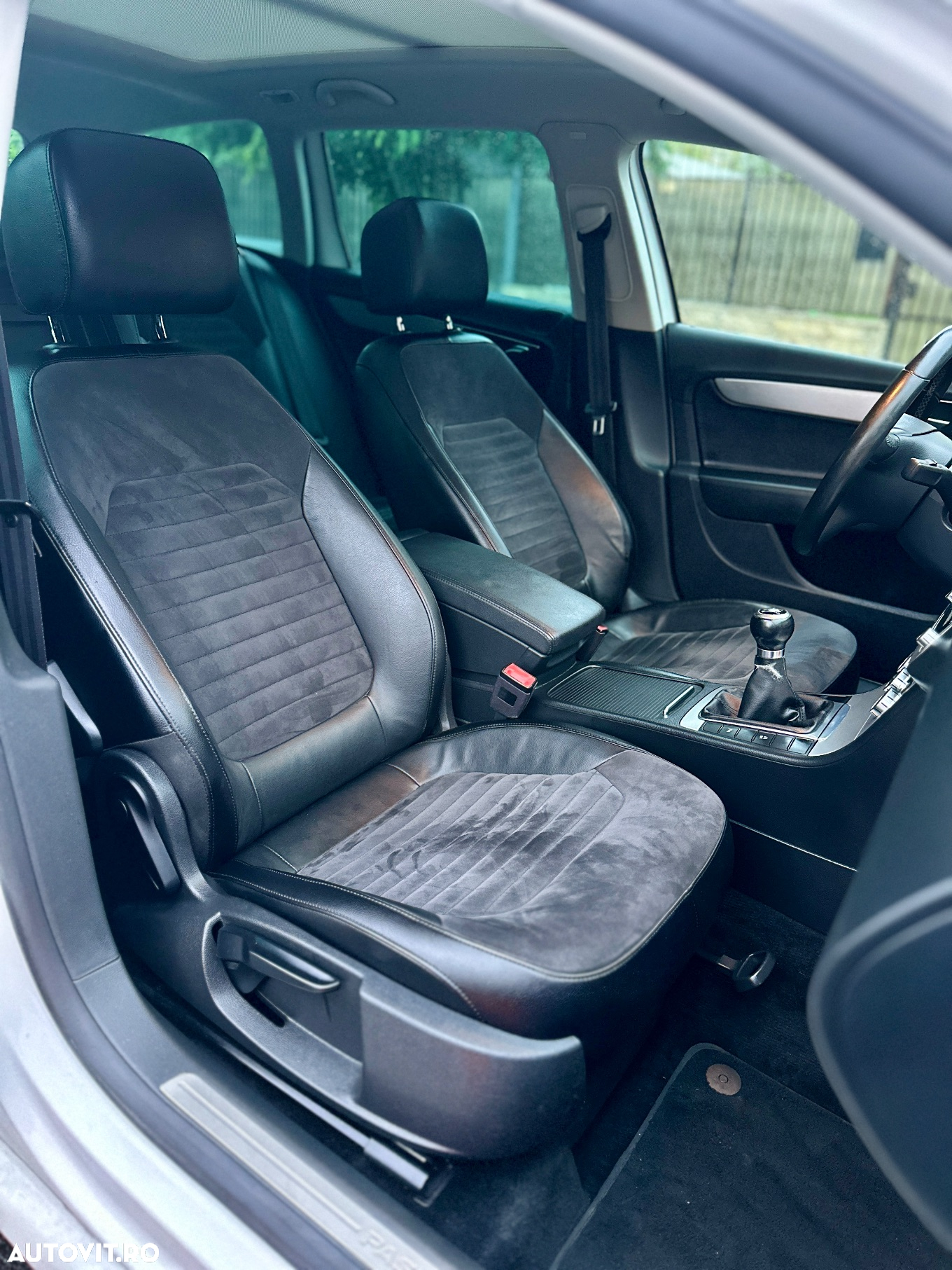 Volkswagen Passat Variant 2.0 TDI BlueMotion Technology Highline - 4