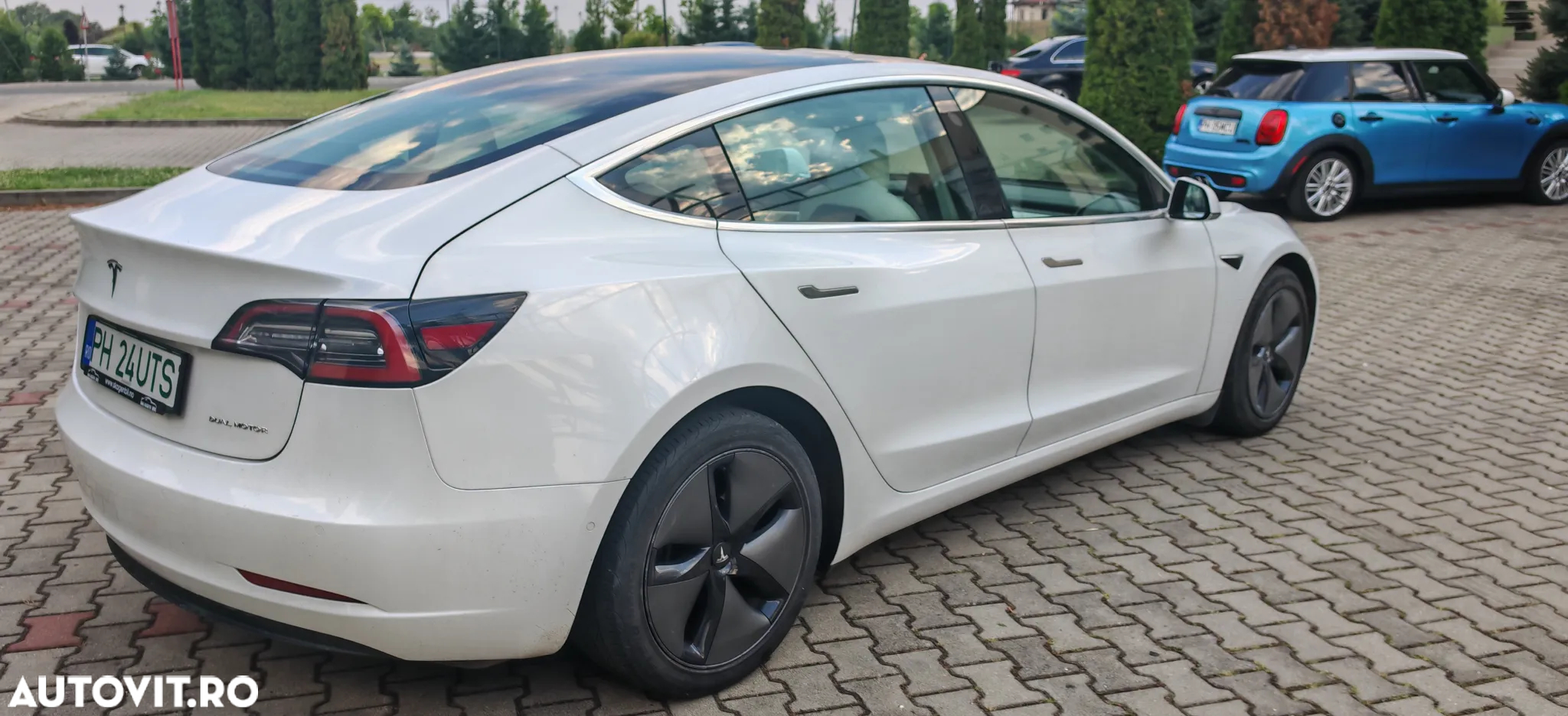 Tesla Model 3 Langstreckenbatterie Allradantrieb Dual Motor - 7