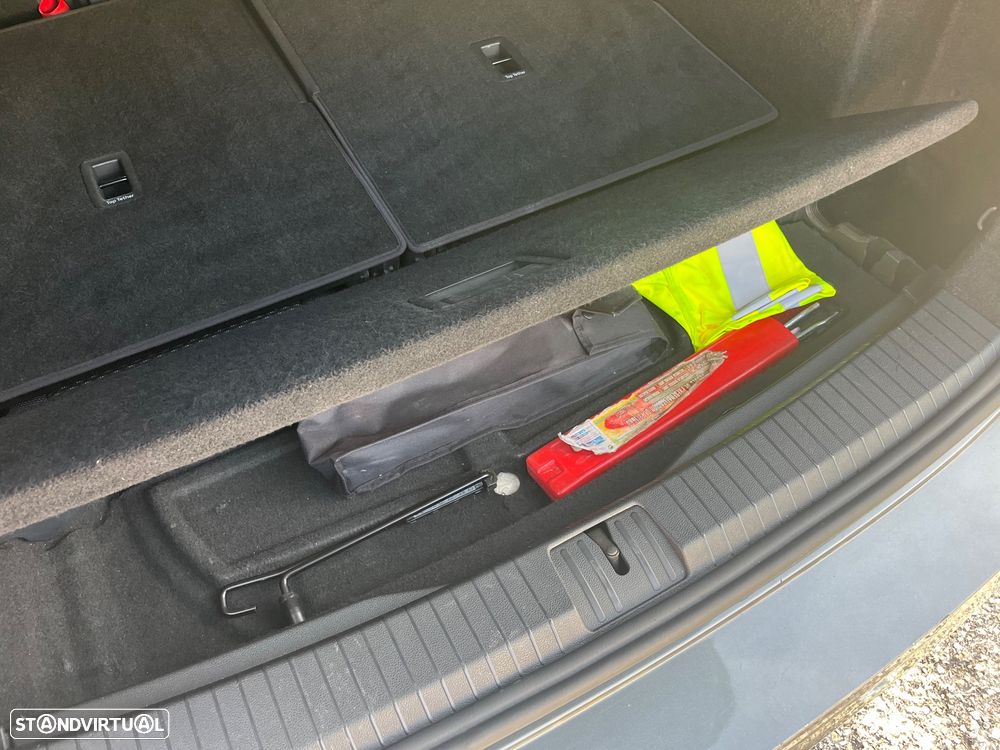 VW Touran 1.6 TDI Confortline - 30