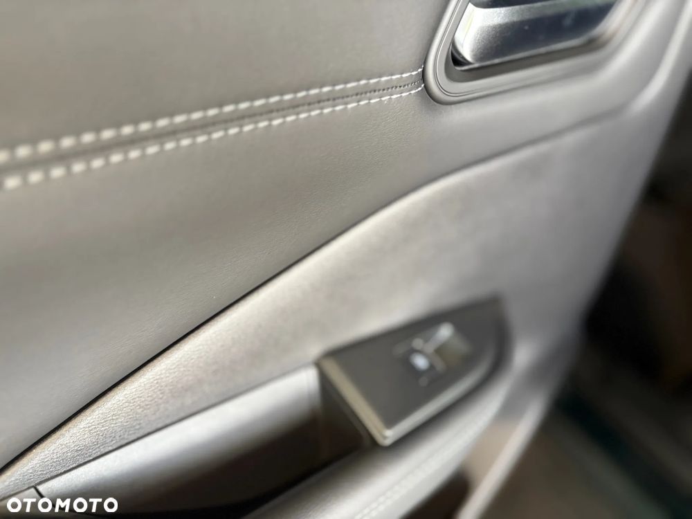 Nissan Qashqai 1.3 DIG-T mHEV N-Connecta Xtronic - 11