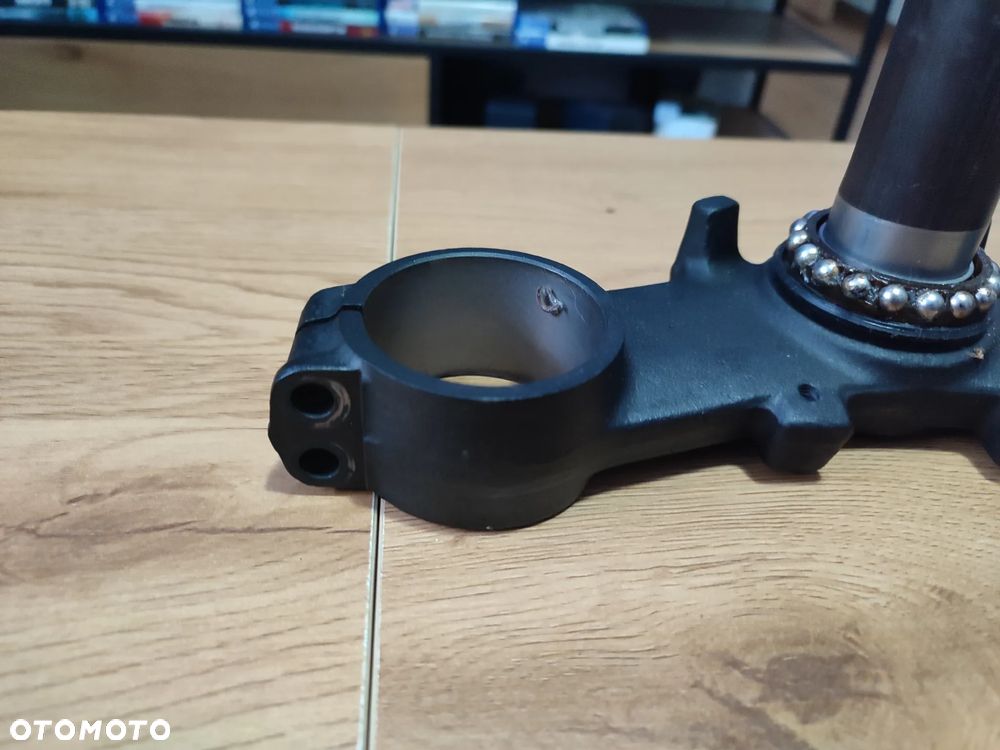 Półka dolna Kawasaki Z900 17-19 - 2