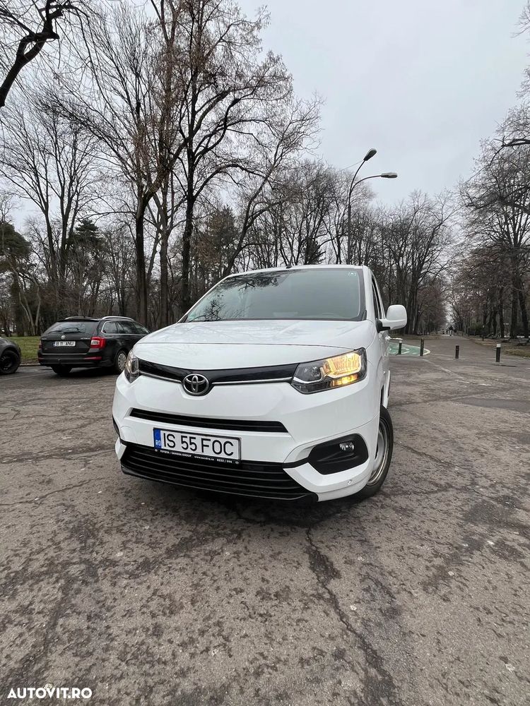 Toyota Proace 1.5 D-4D L2 Combi - 1