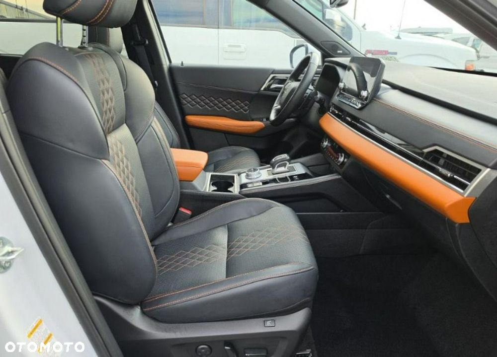 Mitsubishi Outlander - 9