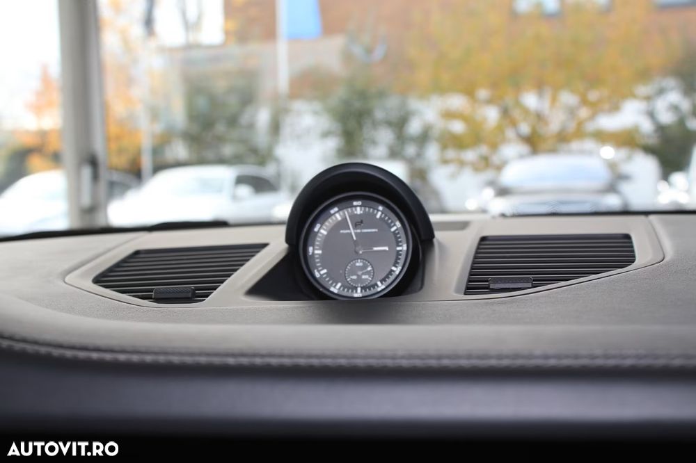 Porsche 911-TURBO-S Standard - 20