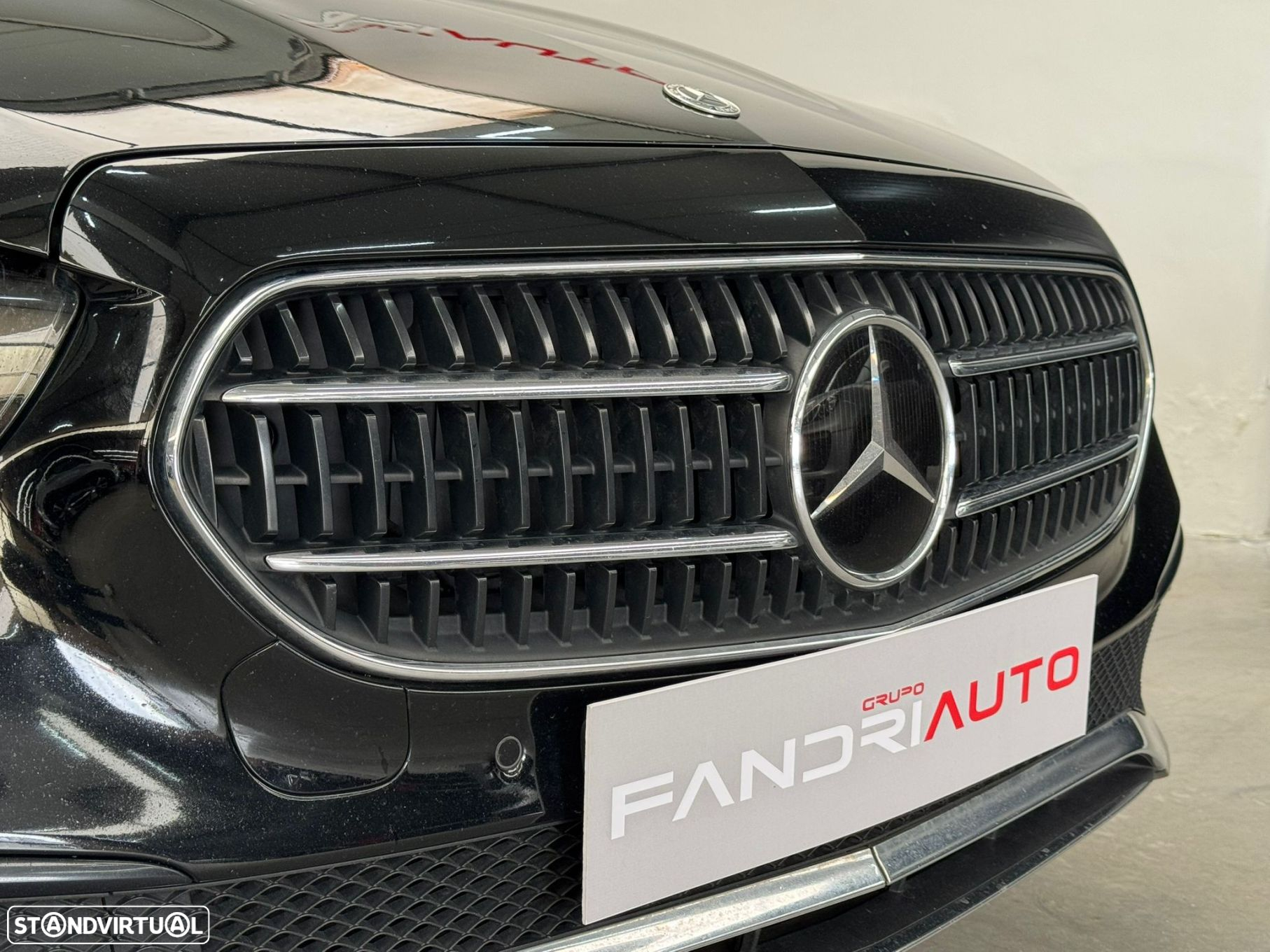 Mercedes-Benz E 300 e Exclusive Line - 9