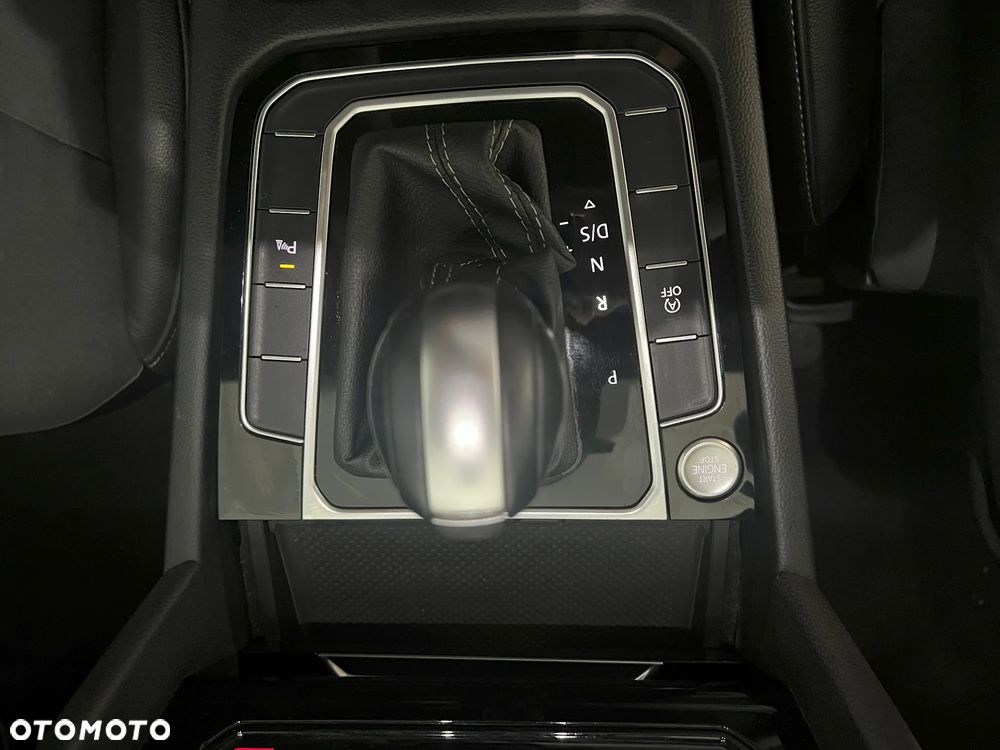 Volkswagen Arteon 2.0 TDI R-Line DSG - 21