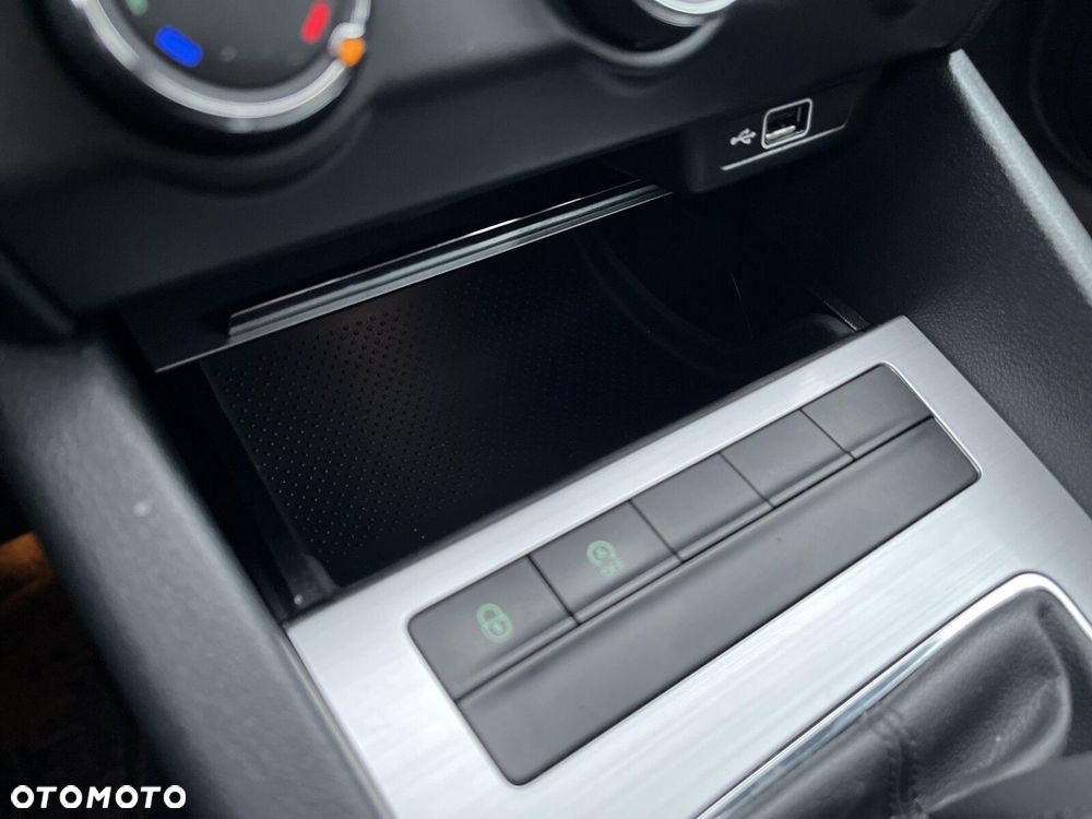 Skoda Octavia 1.6 TDI SCR Ambition - 26