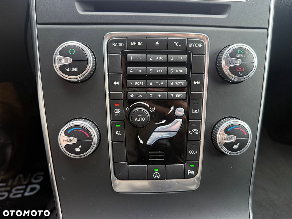 Volvo V60 D4 Drive-E Momentum - 21