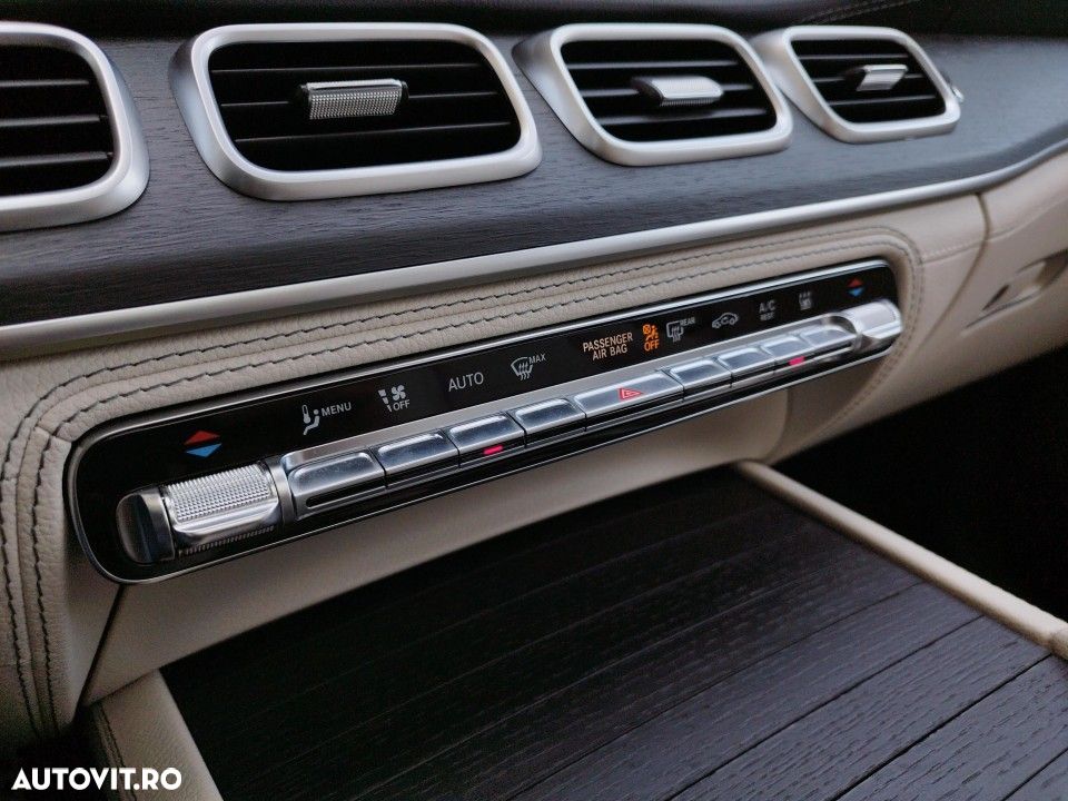 Mercedes-Benz GLS - 16