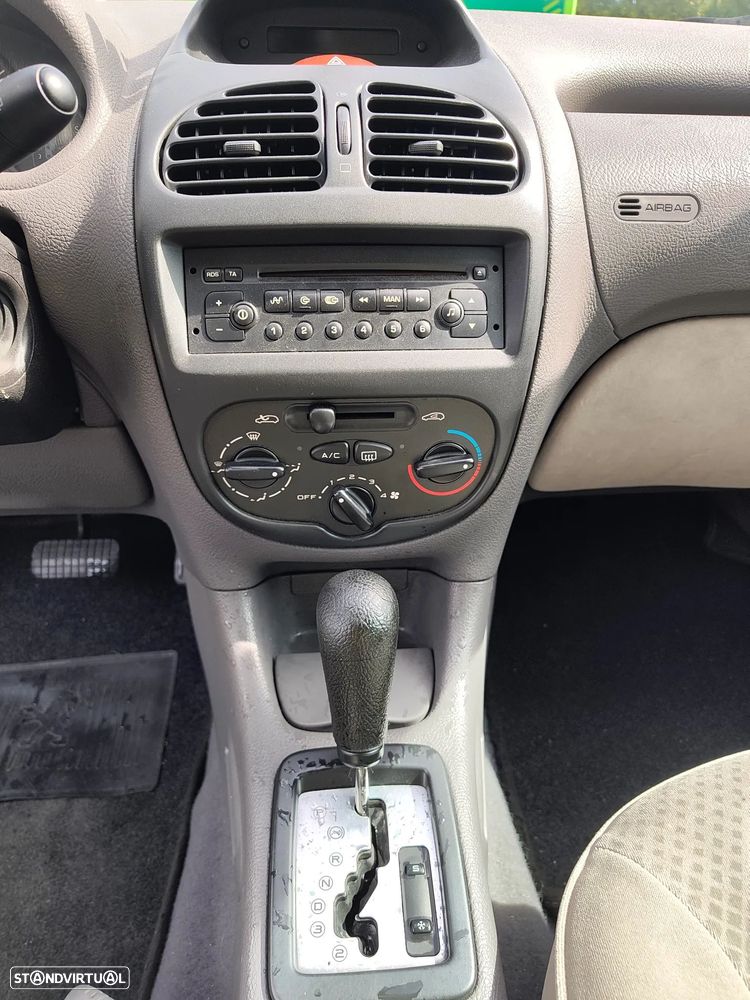Peugeot 206 1.4 XT Aut. - 19