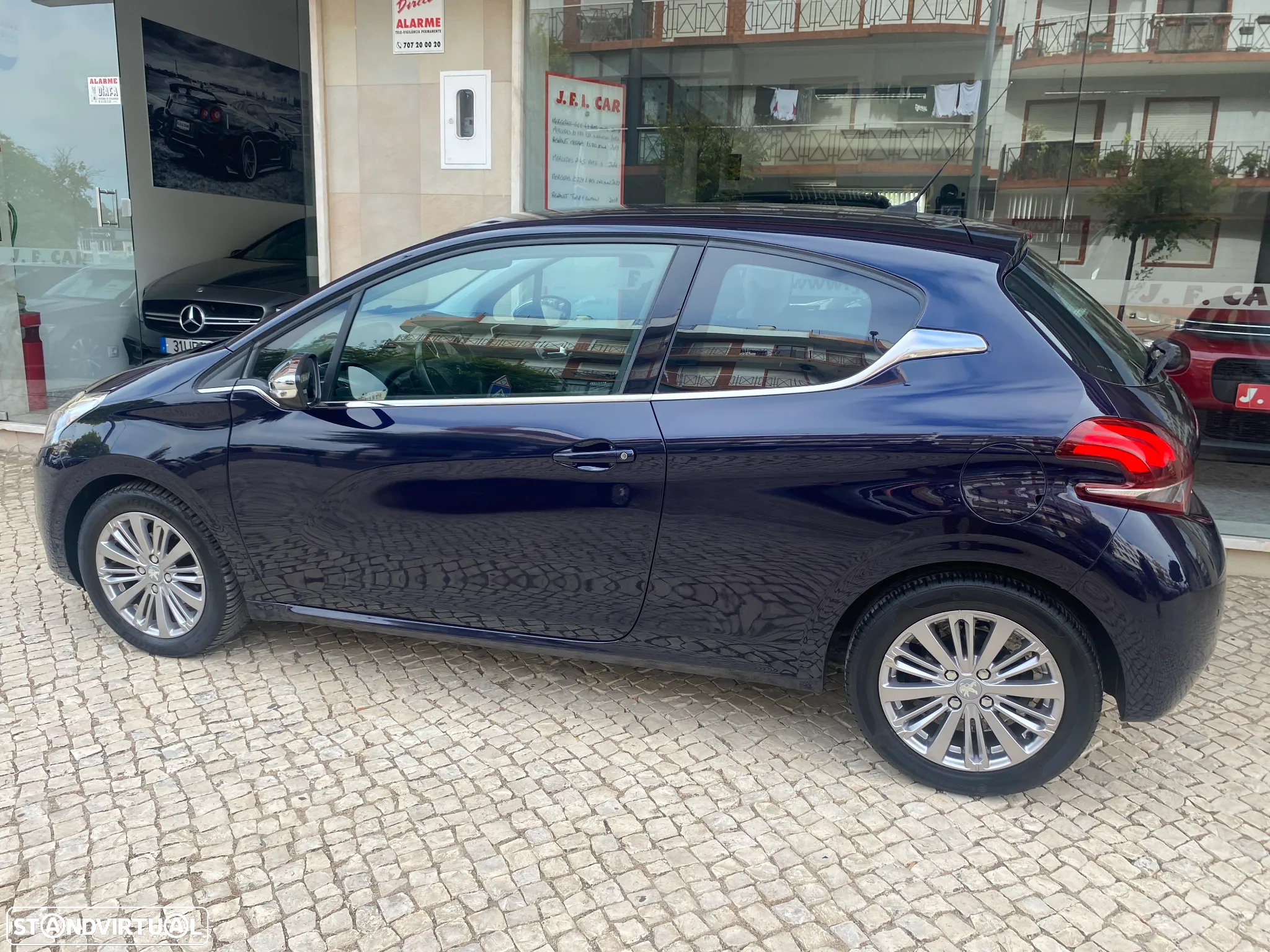 Peugeot 208 1.2 PureTech GT Line - 5