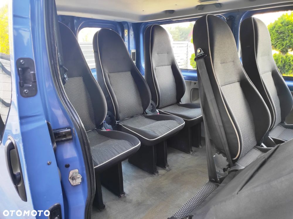 Opel Vivaro L2H1 2.9t - 21