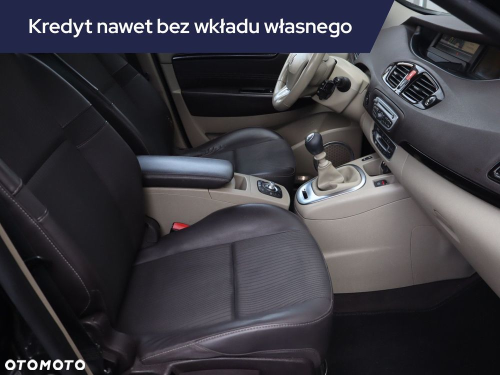 Renault Grand Scenic - 11