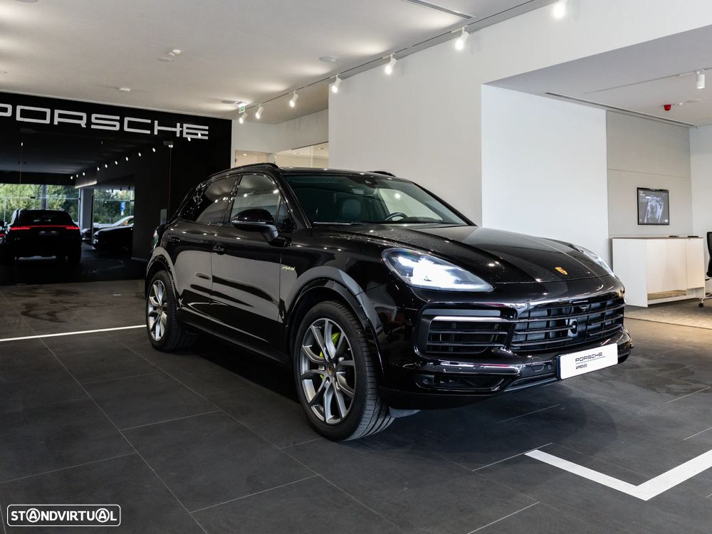 Porsche Cayenne E-Hybrid - 6