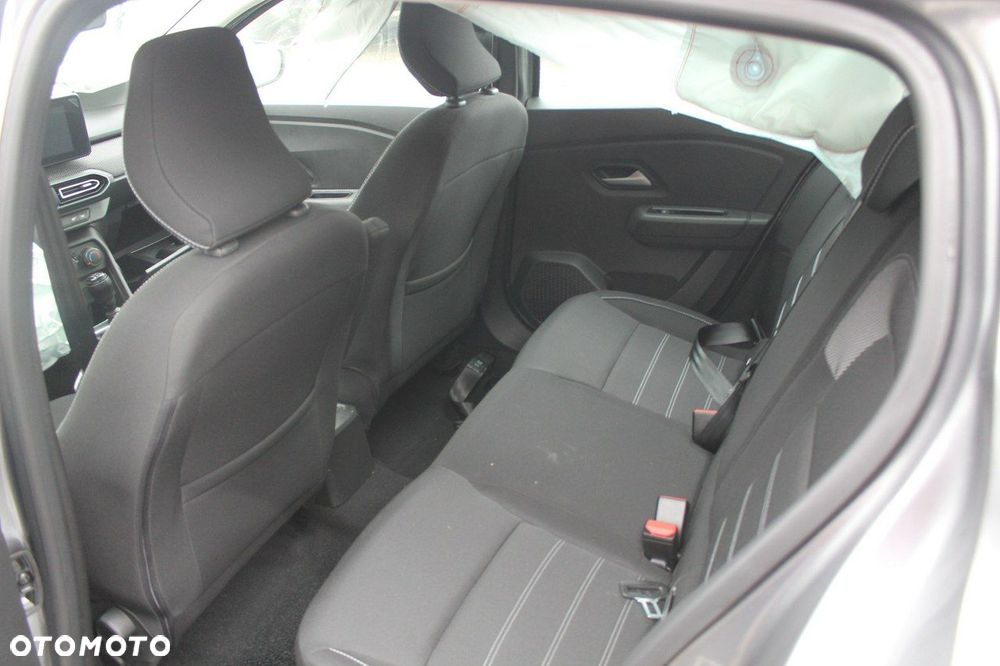 Dacia Sandero - 6
