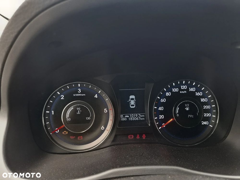 Hyundai i40 i40cw 1.7 CRDi Fifa World Cup Edition - 2