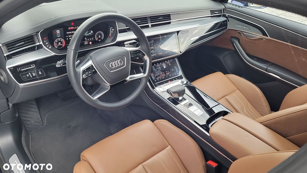 Audi A8 - 7