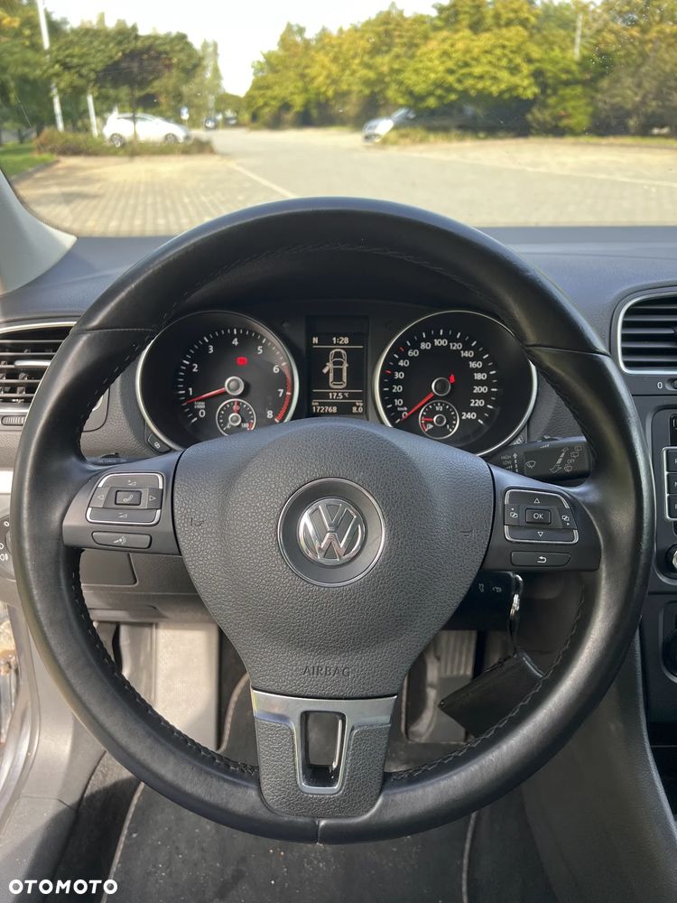 Volkswagen Golf - 14