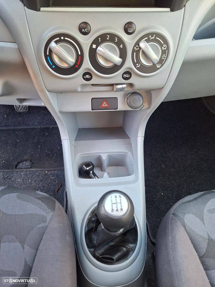 Suzuki Alto 1.0 Base - 10
