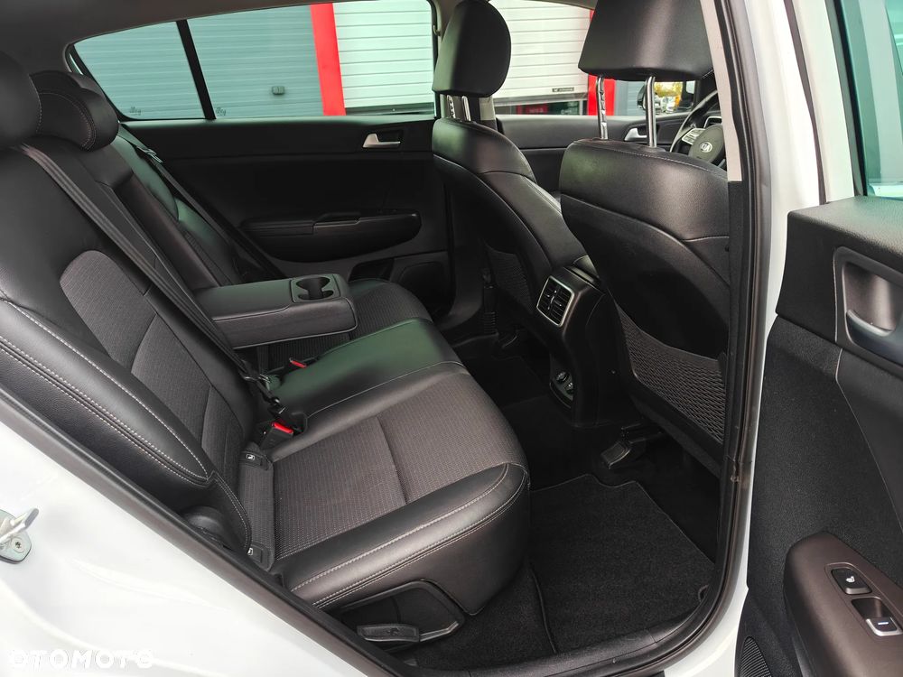 Kia Sportage 1.6 T-GDI Business Line 2WD - 20