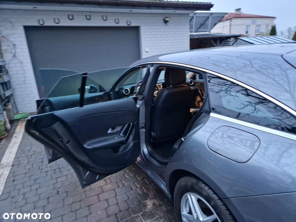 Mercedes-Benz CLA 180 d 7G-DCT - 16