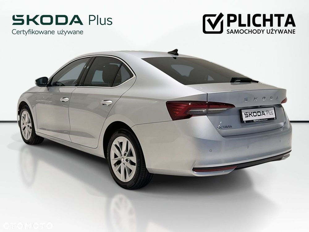 Skoda Octavia 2.0 TDI Selection DSG - 8