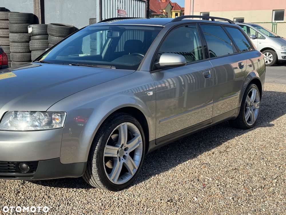 Audi A4 Avant - 4