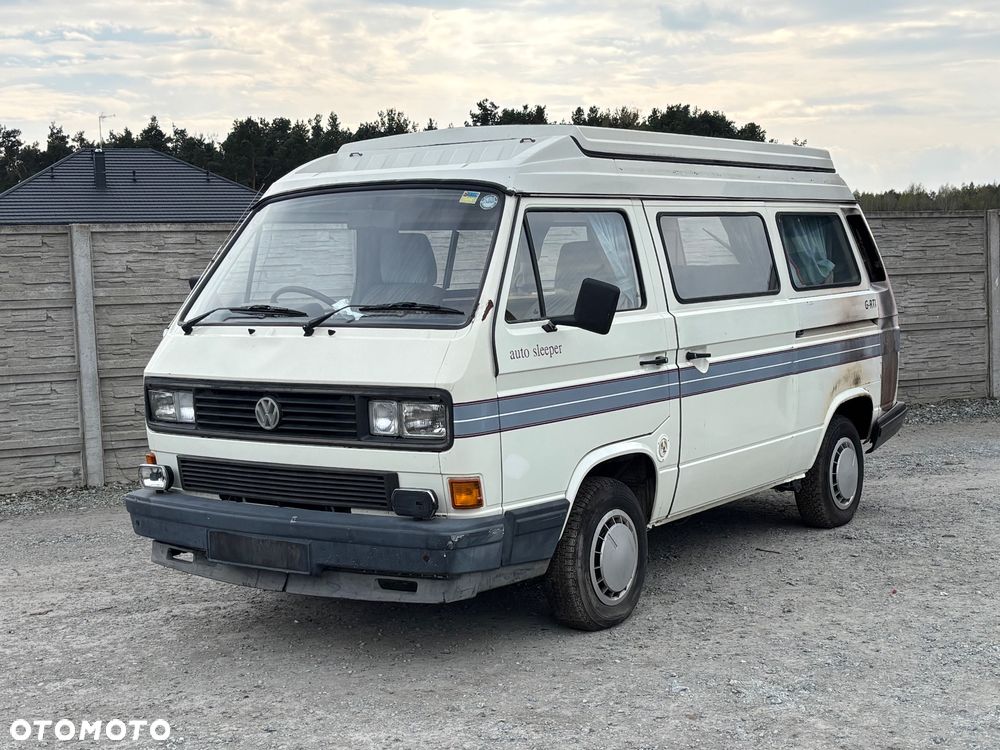 Volkswagen Transporter - 1