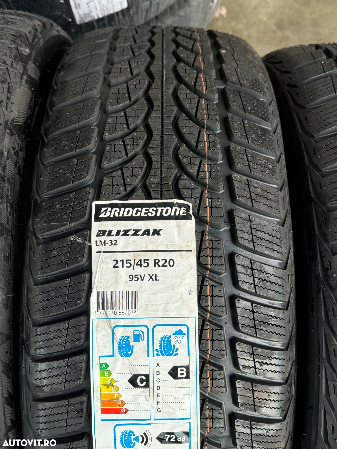 Vând 4 anvelope 215/45/20 bridgestone de iarnă noi - 3