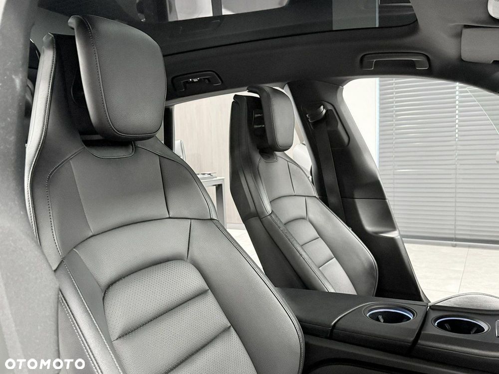 Porsche Taycan Sport Turismo Performance Plus - 21