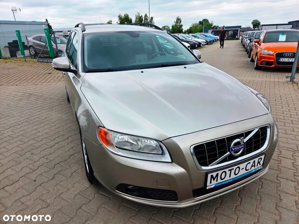 Volvo V70 2.0D Momentum - 25