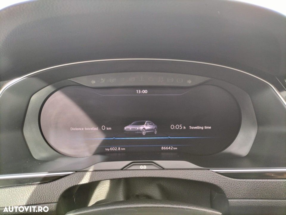 Volkswagen Passat - 13