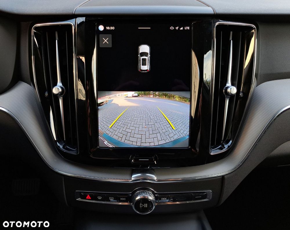 Volvo XC 60 - 25