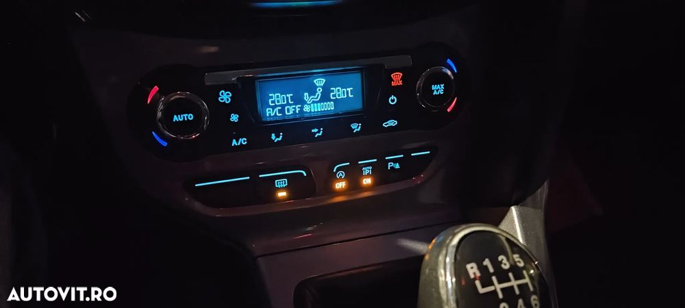 Ford Focus ver-1-6-tdci-dpf-titanium - 3