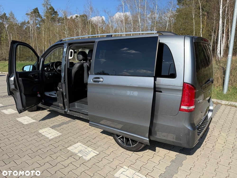 Mercedes-Benz Klasa V 300 d Extralang 9G-TRONIC - 25