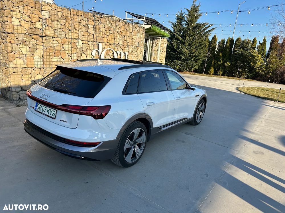 Audi e-tron 55 quattro advanced - 4
