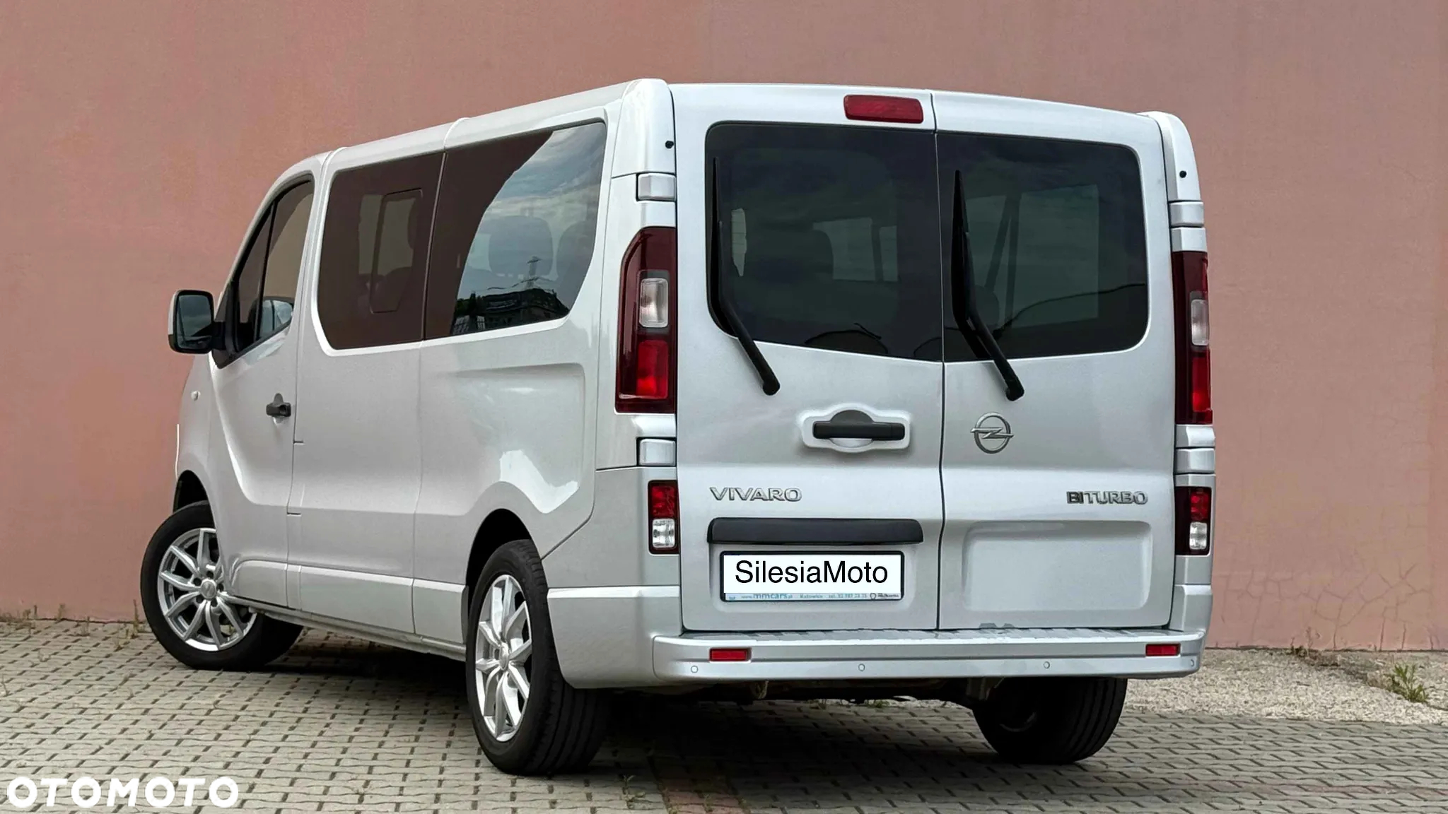 Opel Vivaro L2H1 2,9t Elegance - 4