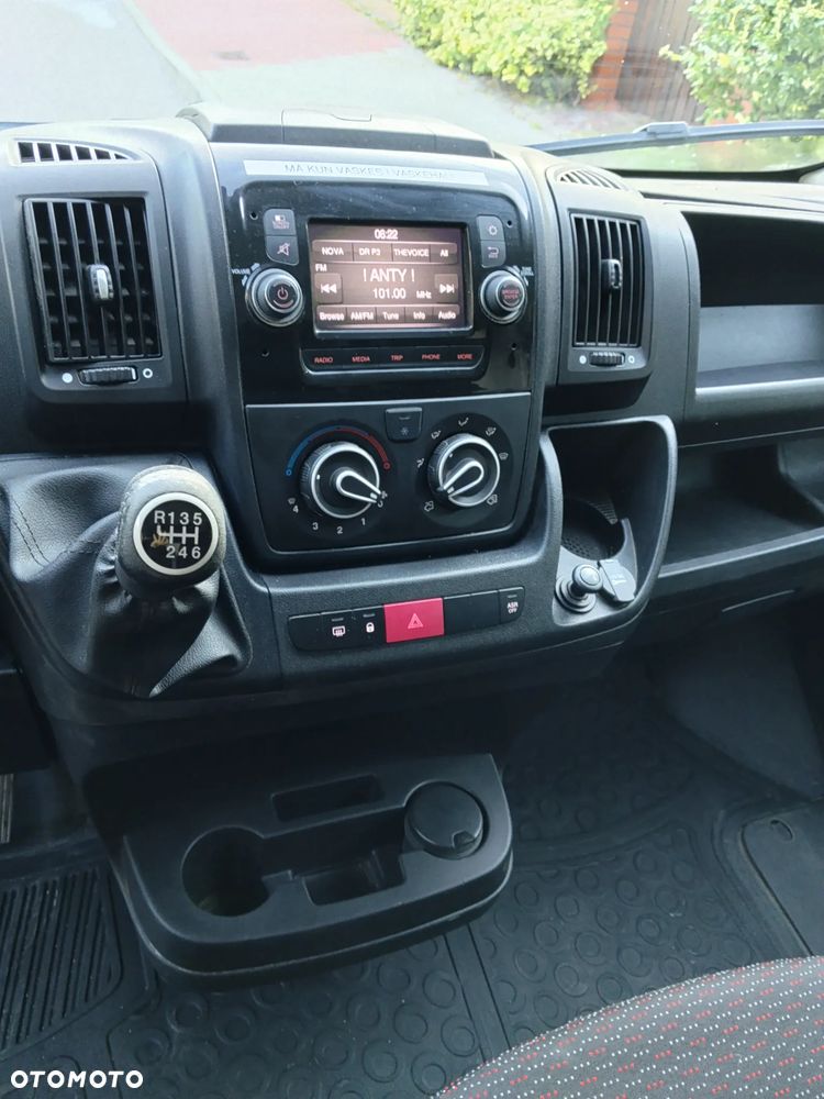 Peugeot Boxer L2H2 klima/Webasto/grzany fotel/hak/serwis ASO - 8