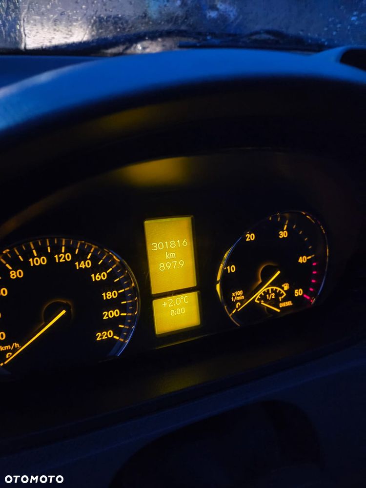 Mercedes-Benz Vito - 7