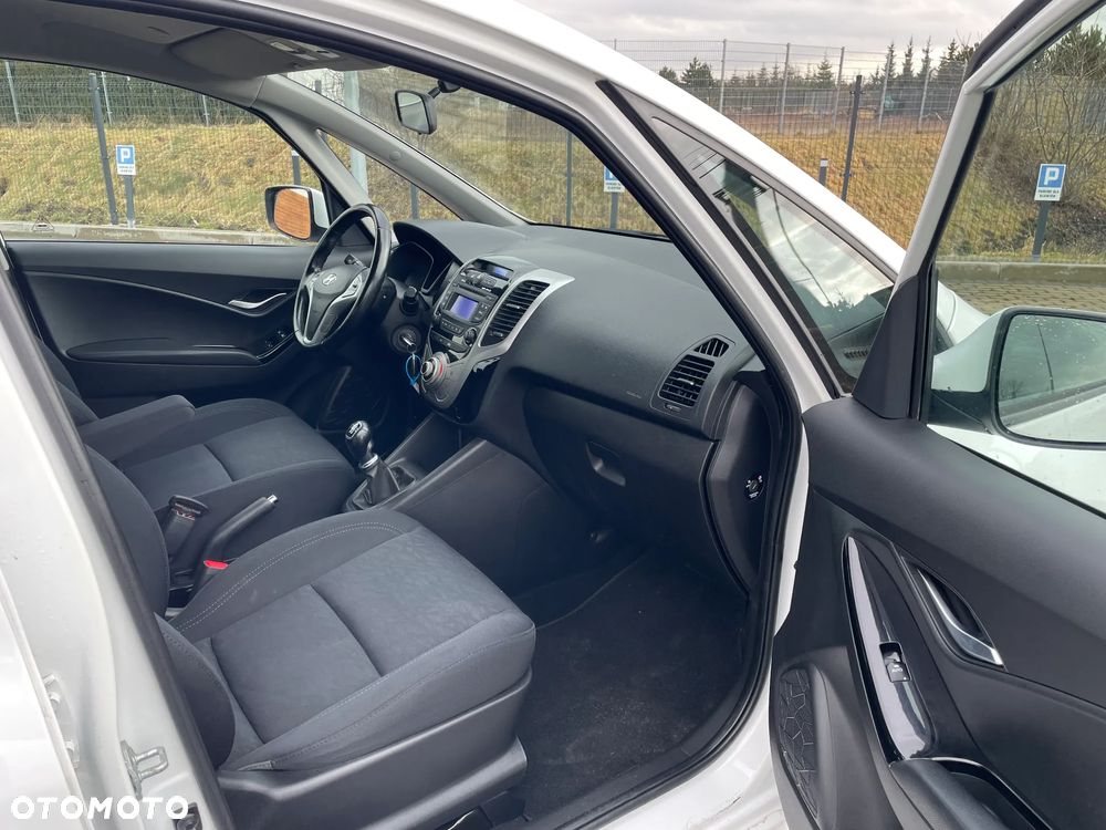 Hyundai ix20 1.4 blue Comfort - 17