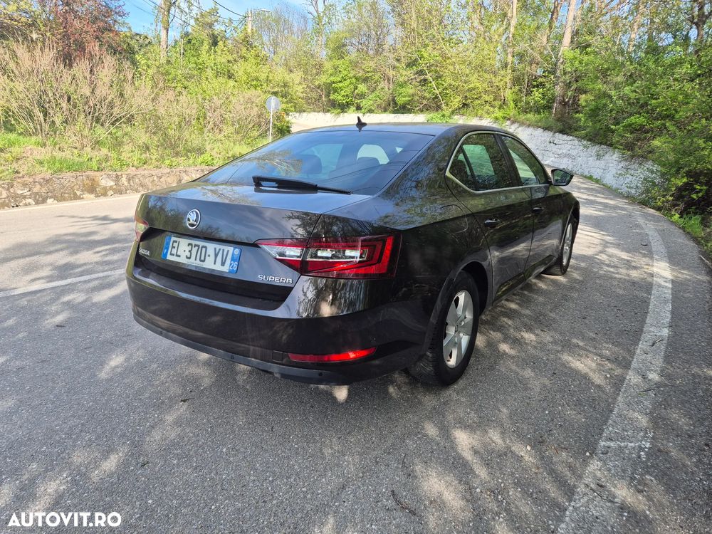 Skoda Superb 1.6 TDI DSG Style - 31