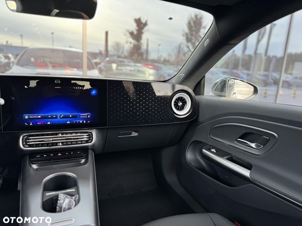 Mercedes-Benz CLA 180 mHEV 8G-DCT - 16