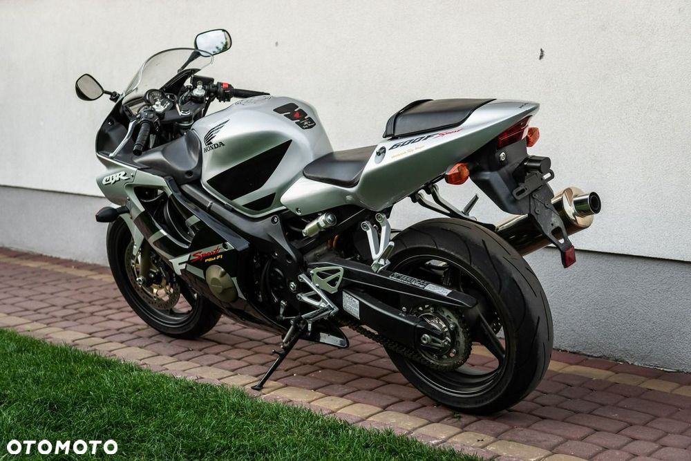 Honda CBR - 4