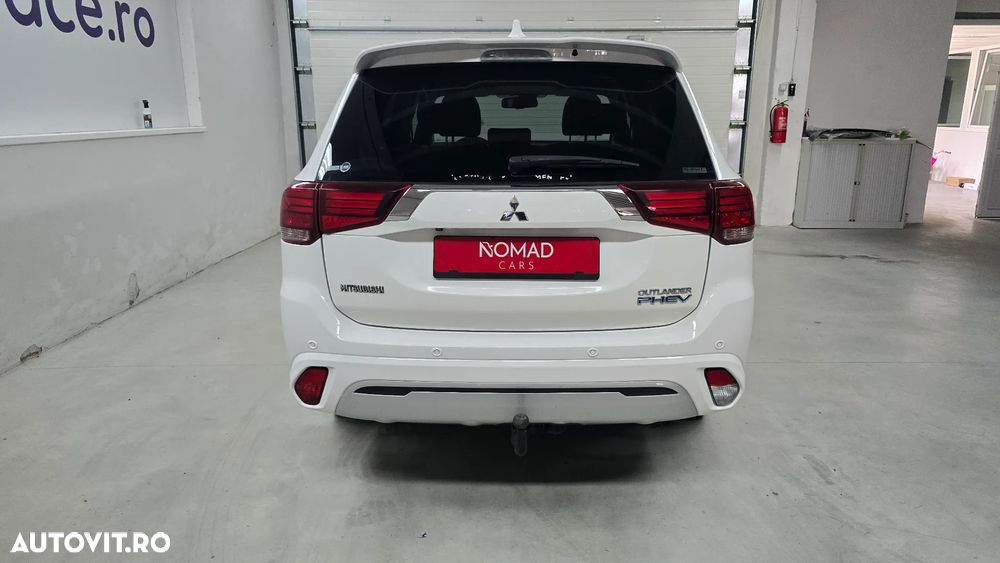 Mitsubishi Outlander PHEV 2.4 L 4X4 Intense - 4