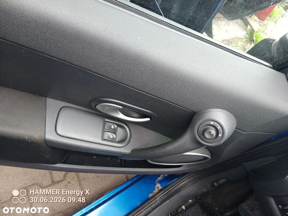 Renault Clio III 1,2 16V SILNIK KOD D4F740 na części - 2