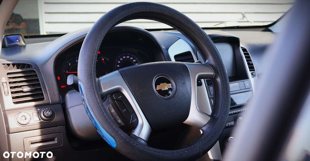 Chevrolet Captiva - 12