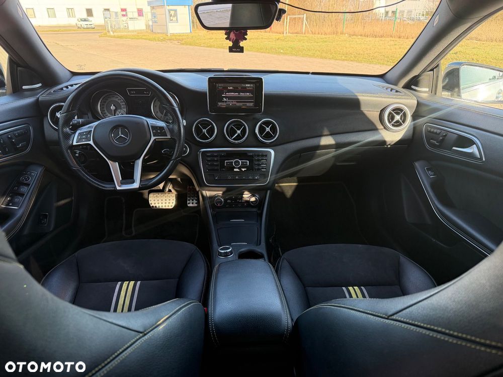 Mercedes-Benz CLA 250 4-Matic - 2