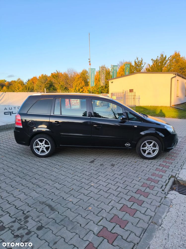 Opel Zafira - 12