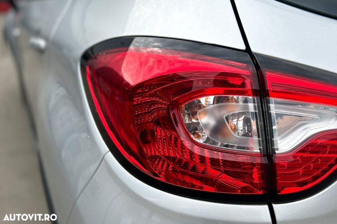 STOP STANGA PE CAROSERIE RENAULT CAPTUR – AN 2015 - 1