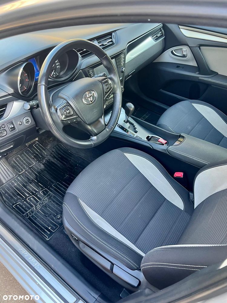 Toyota Avensis 2.0 Prestige MS - 10